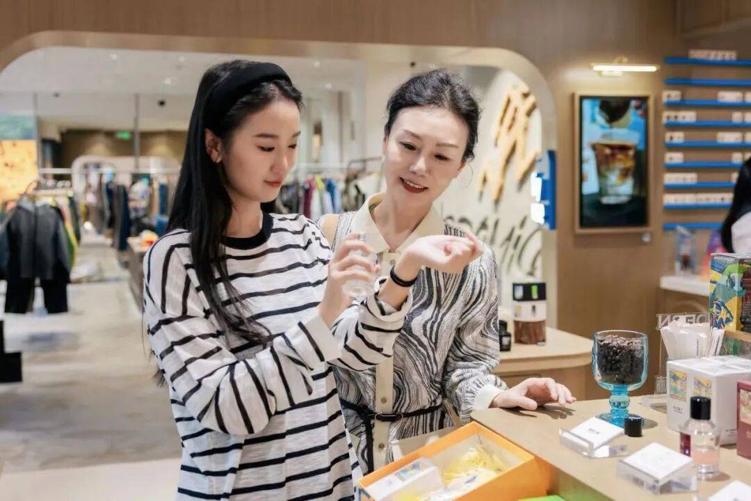 之旅」共庆专属“她”的闪耀时刻pg电子免费模拟器开启「五感(图8)