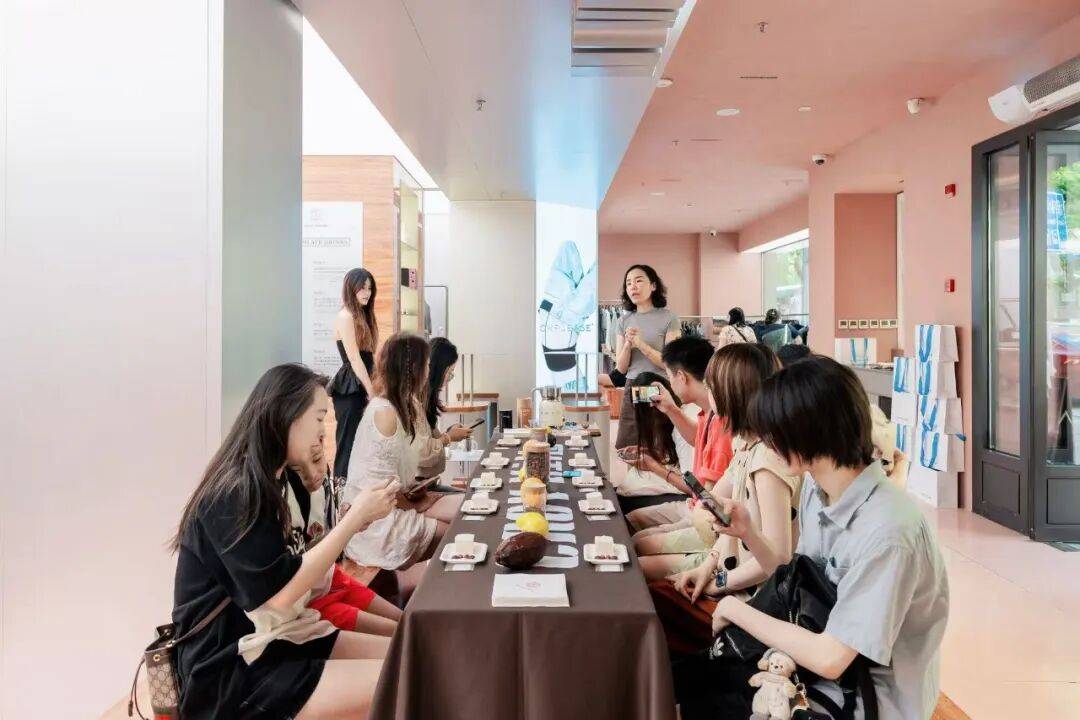 之旅」共庆专属“她”的闪耀时刻pg电子免费模拟器开启「五感(图16)